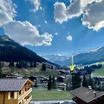 Haus Hislop