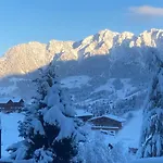 Haus Hislop Apartment Inneralpbach