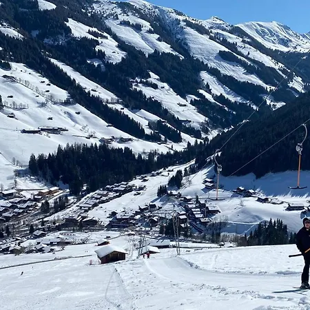 Haus Hislop Apartament *